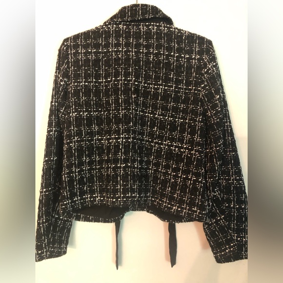 Tweed Boucle Jacket - Picture 10 of 16